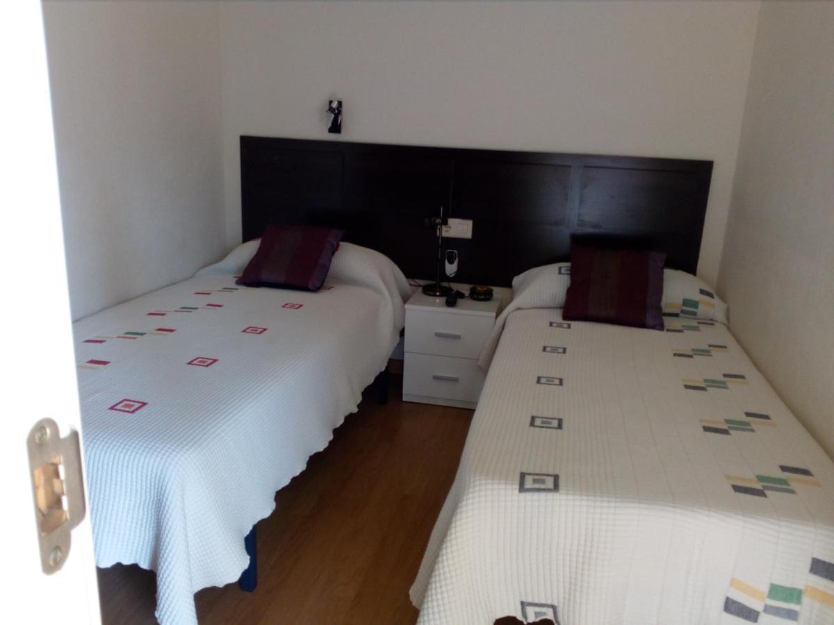 Casa Marta Apartment Кембрилс Екстериор снимка